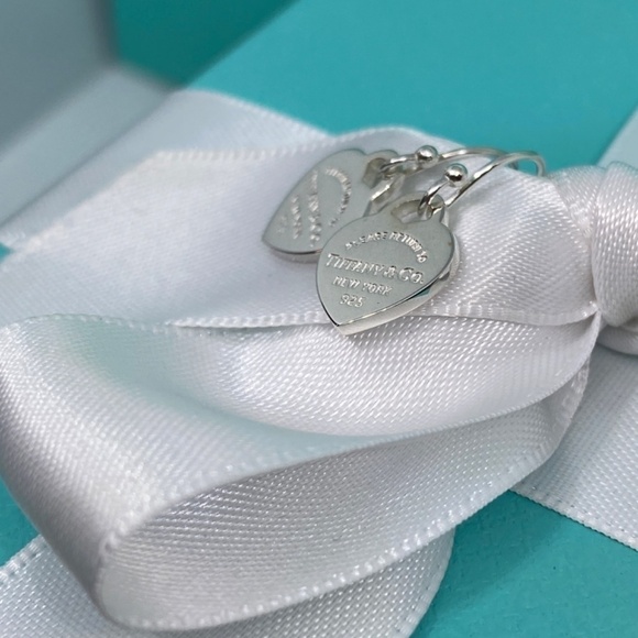 New Return to Tiffany & Co Mini Heart French Hook Earrings 925 Silver W/Box - Picture 7 of 8